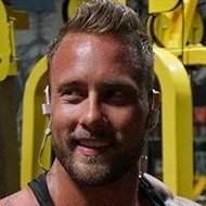Zac Smith, 33 (健身教练)