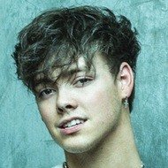 Zach Herron, 24 (Ca sĩ nhạc Pop)