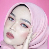 Zakirah Zainal, 24 (YouTube Star)