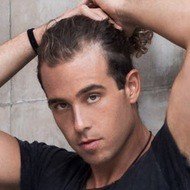 Zander Shine, 32 (Instagram明星)