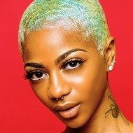 Zaria Linton, 29 (Modelo)