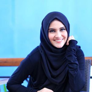 Zee Zee Shahab, 37 (電影女演員)