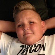 Zircon, 17 (YouTuber)