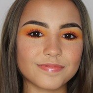 Zoë Apple, 18 (Instagram Star)