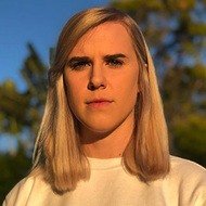 Zoe Davis, 33 (Guitarist)