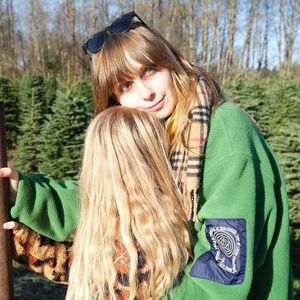 Zoe Manville, 41 (Rock Singer)